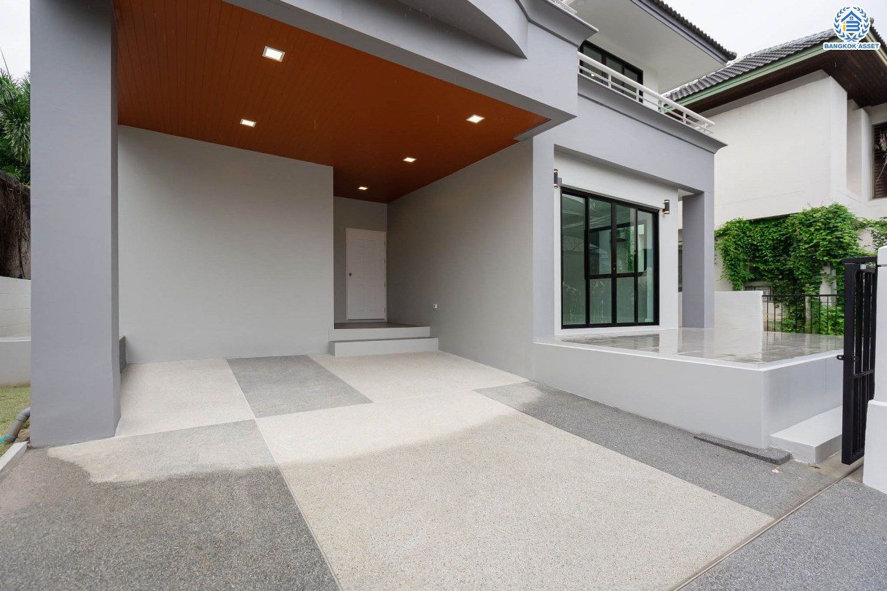 บ้านมือสองตกแต่งใหม่ ม.พิมาน ปิ่นเกล้า-กาญจนาภิเษก เนื้อที่ 64 ตร.ว. ฟังก์ชัน 3 ห้องนอน 4 ห้องน้ำ 1 ห้องแม่บ้าน จอดรถได้ 2 คัน บนทำเลเดินทางสะดวก ติดถนนกาญจนาภิเษก เชื่อมต่อหลายเส้นทาง ใกล้ทางด่วน "กาญจนาภิเษก" รถไฟฟ้า "สถานีหลักสอง" และเดอะมอลล์บางแค...